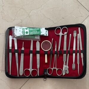 Biology Anatomy/Surgical Kit
